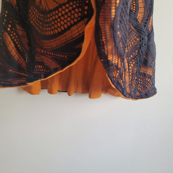 Eva Franco (Anthropologie), Amira Top, Saffron Tribe, Size 6 - Picture 3 of 5